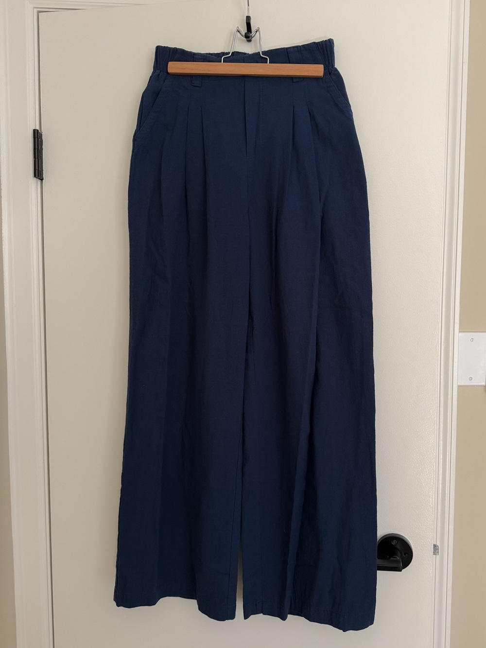 HALARA Wide-Leg High Waisted Navy Linen Pants - Picture 3 of 4